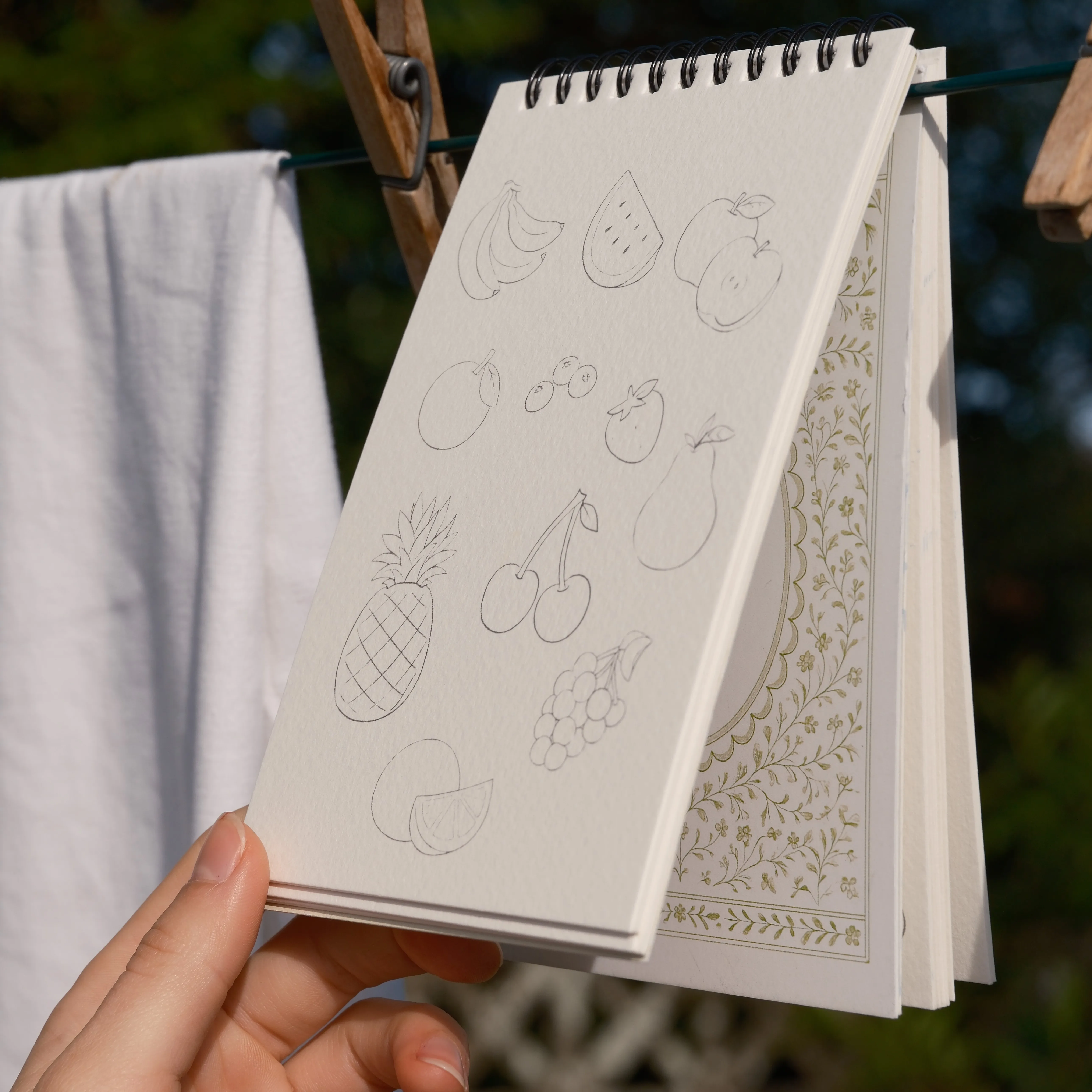 Carnet des petites choses - Aquarelle prédessinée