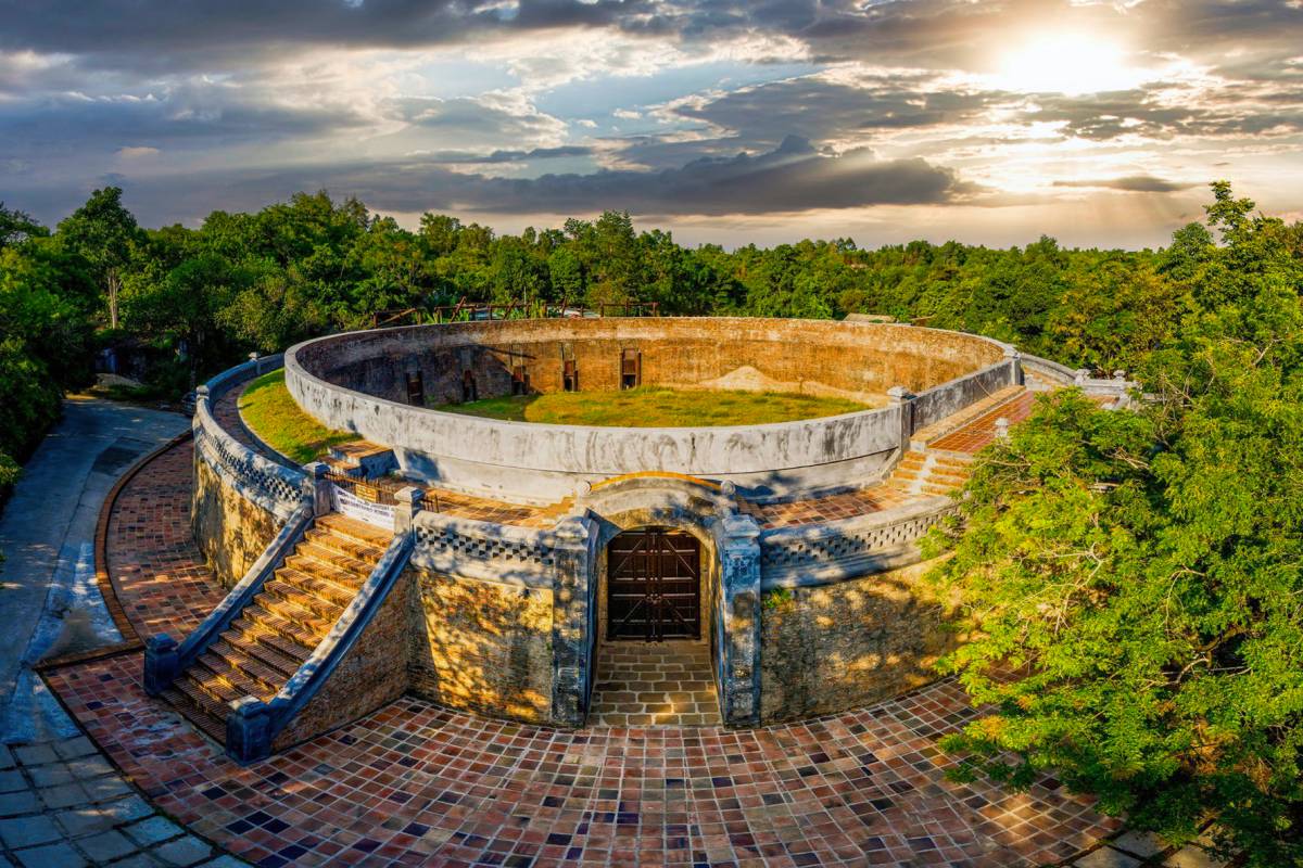 Chan May Shore Excursion: The Soul of Hue & Thuy Bieu Village