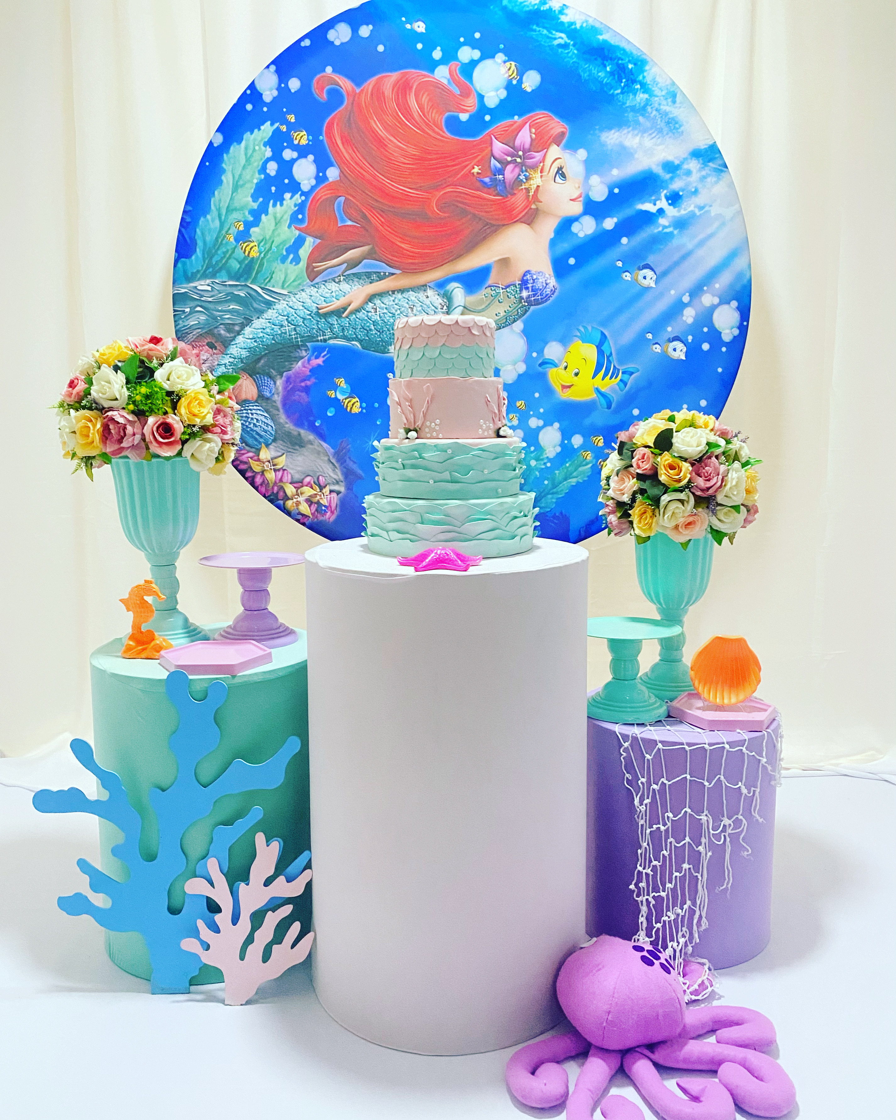 Pegue e Monte Pequena Sereia - Locação