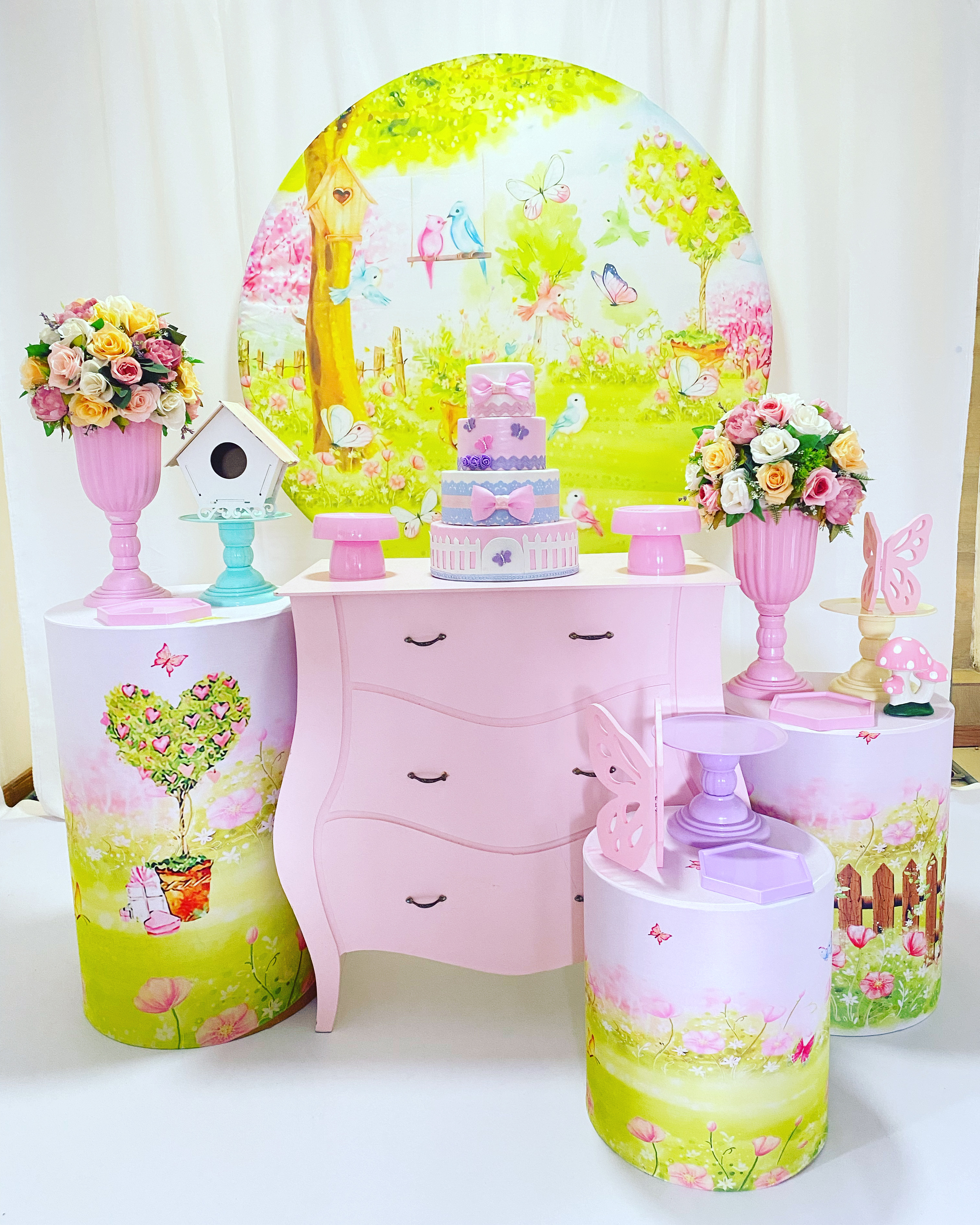 Pegue e Monte Tema Jardim Encantado - Locação