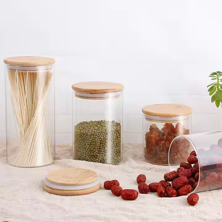 Round glass with bamboo lid in several sizes for food storage