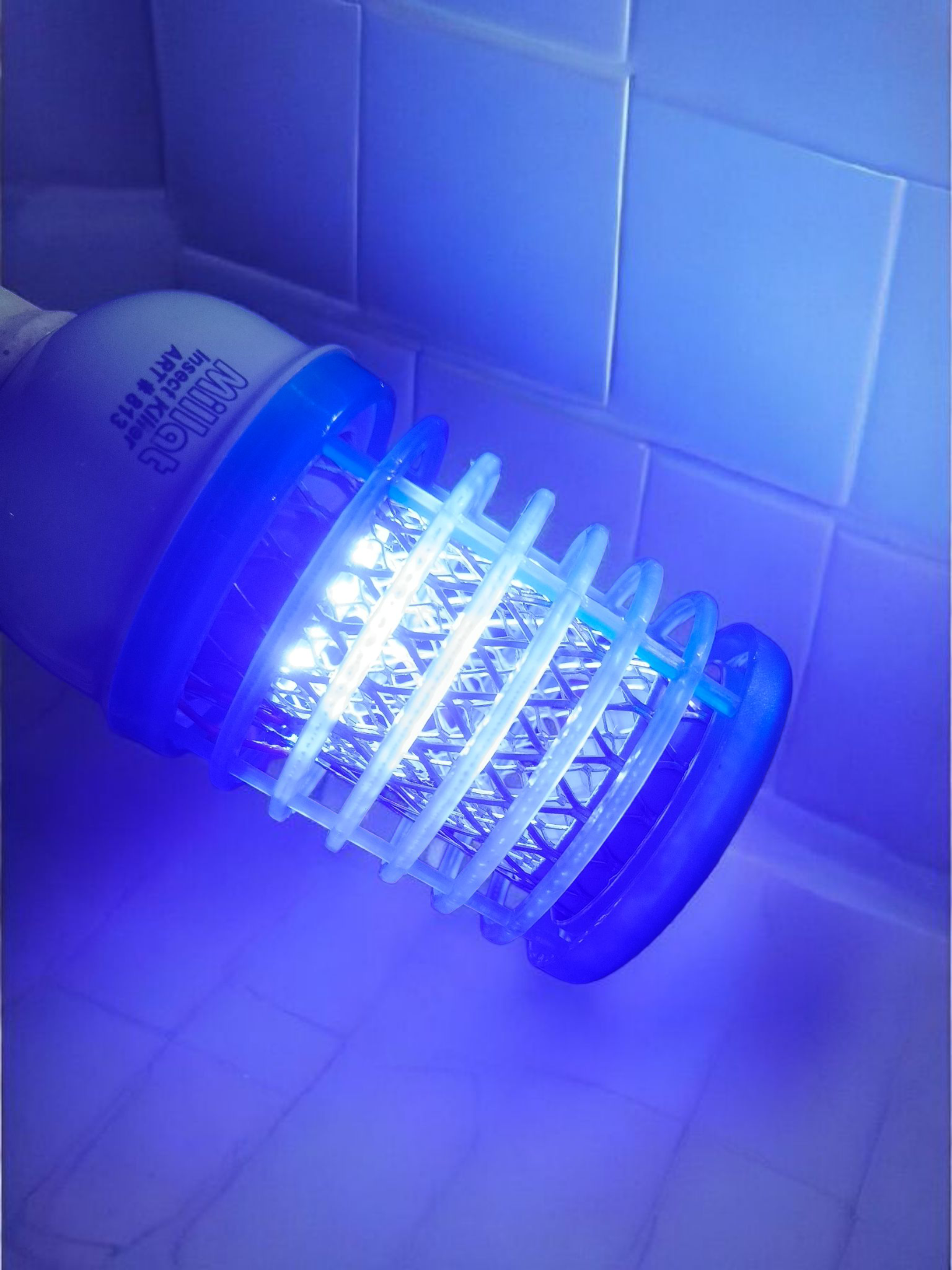 LED ANTI-MOSQUITO DEVICE