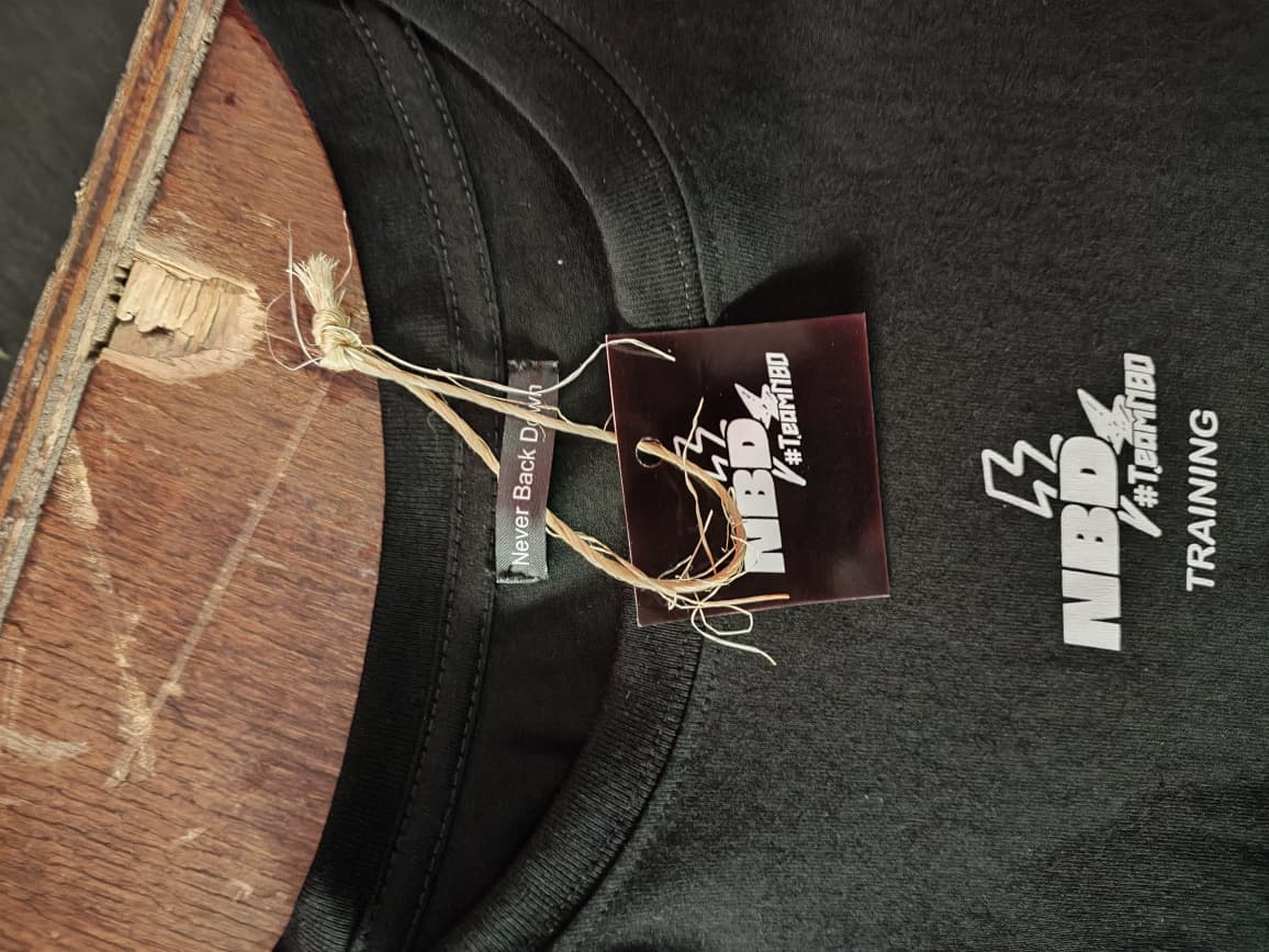 REMERA UNISEX TEAM NBD