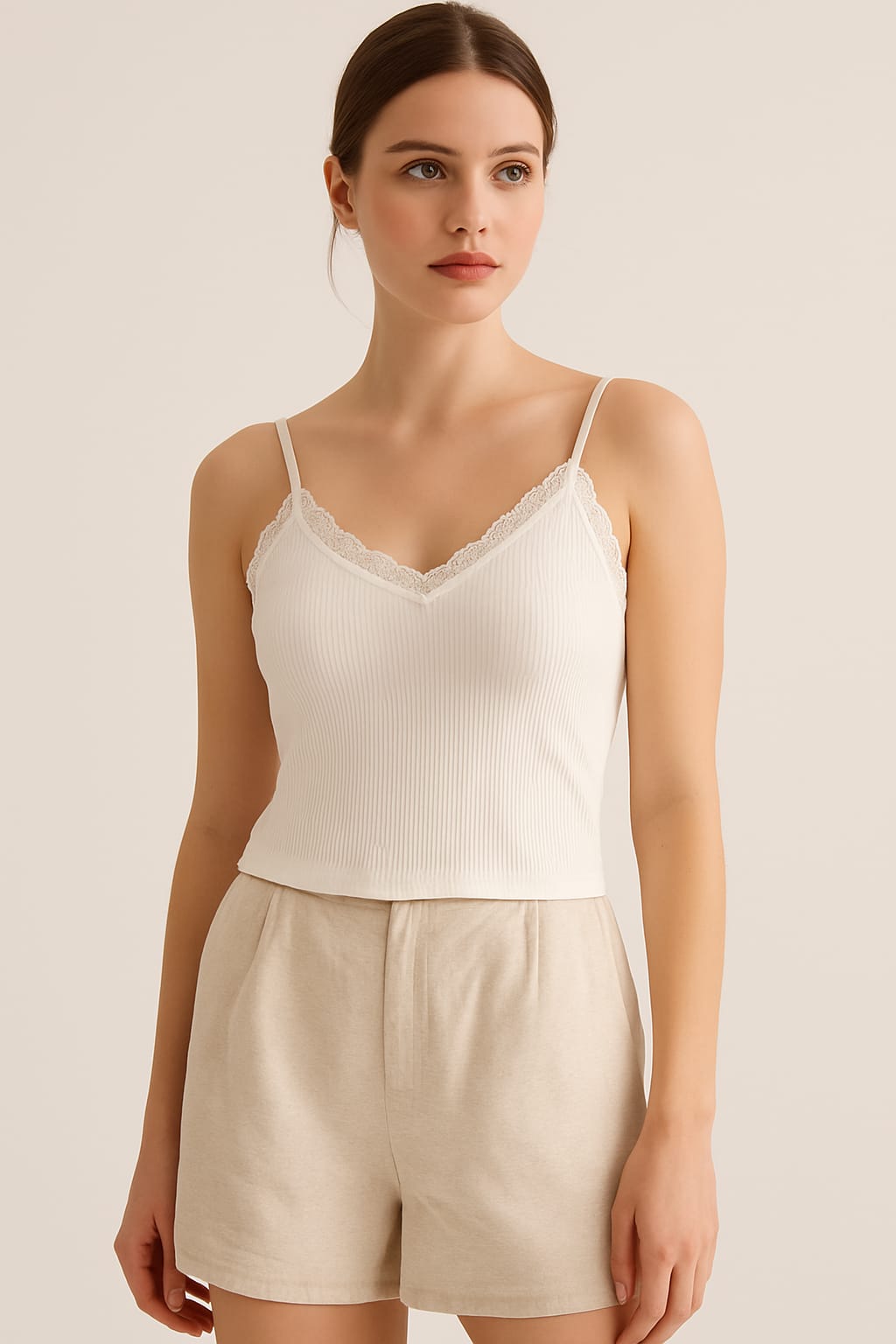 MUSCULOSA CON PUNTILLA