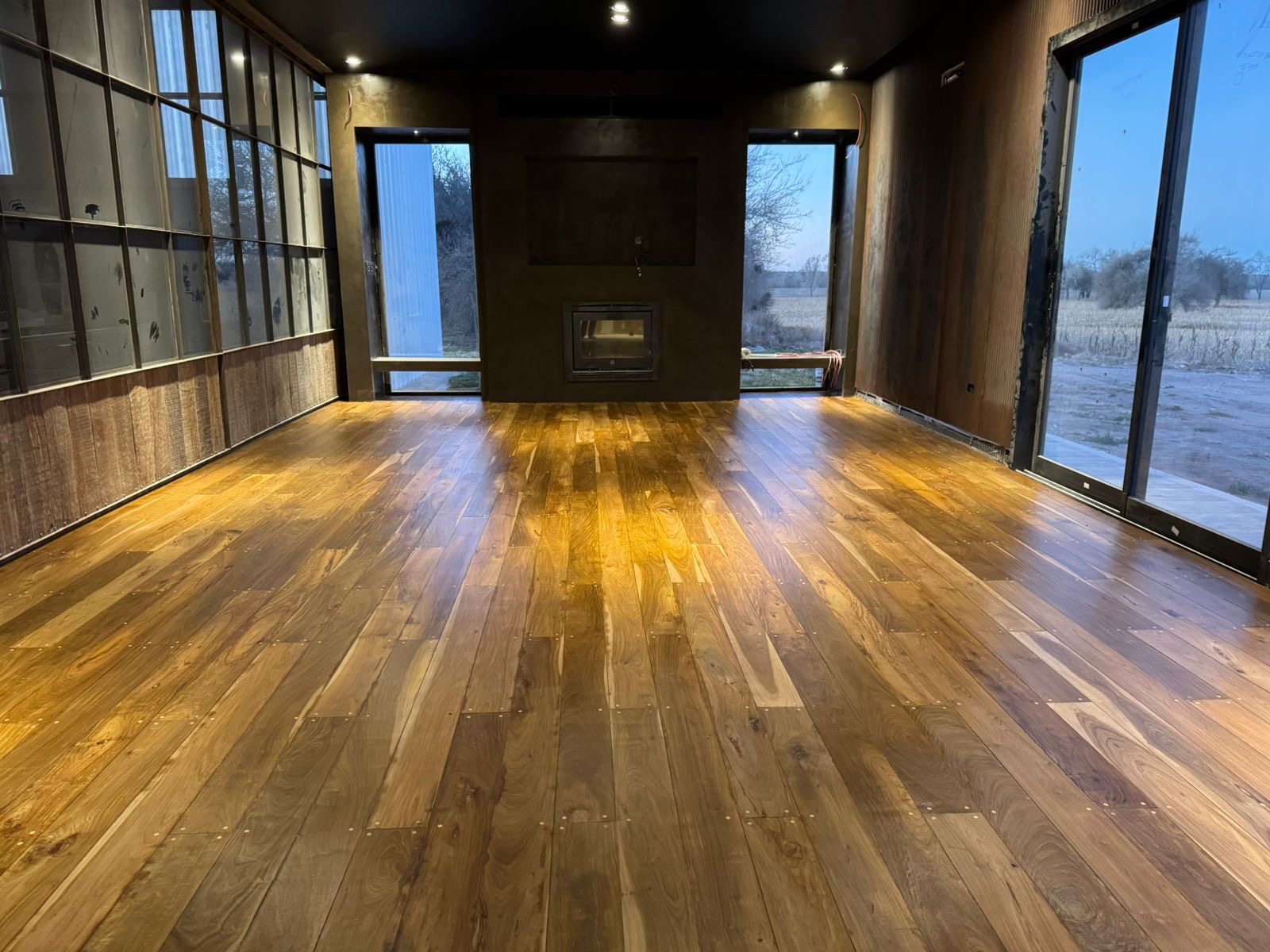 Pisos Deck