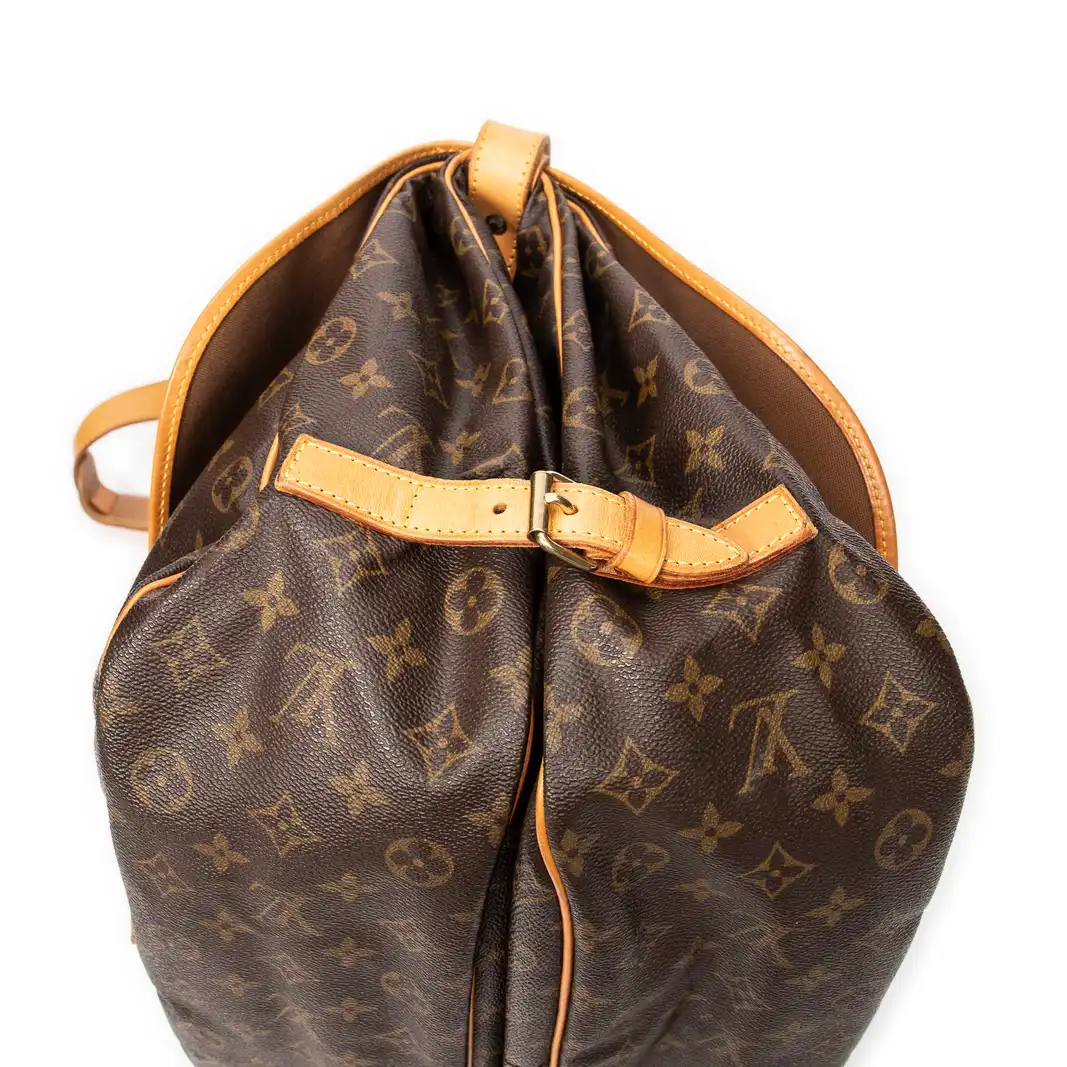 Louis Vuitton Saumur