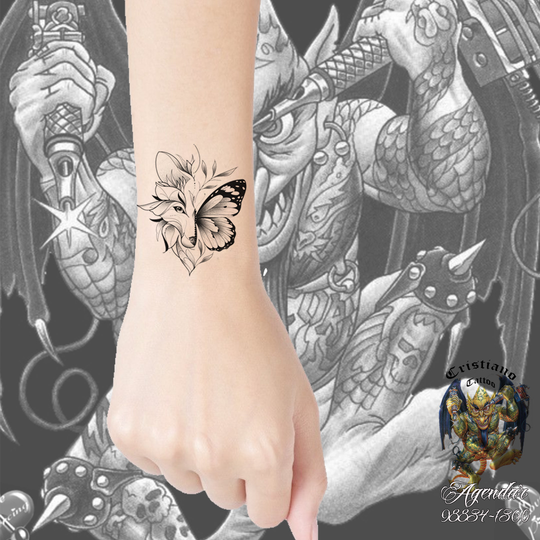 Tatuagem Metade Raposa e Metade Borboleta