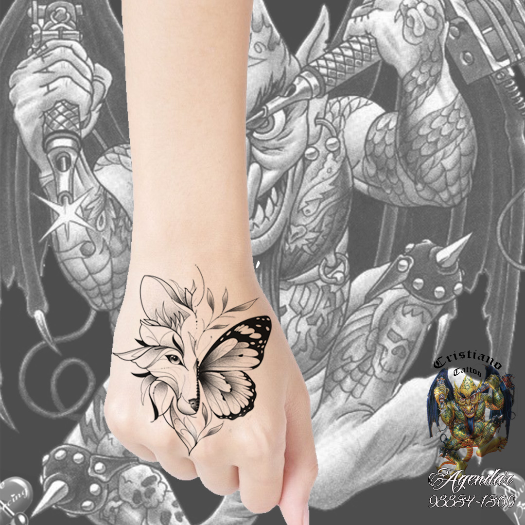 Tatuagem Metade Raposa e Metade Borboleta