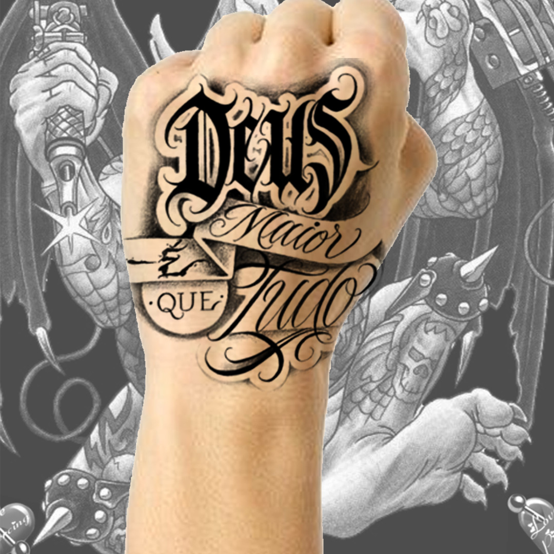 Tatuagem - Escrita - Deus e maior que tudo
