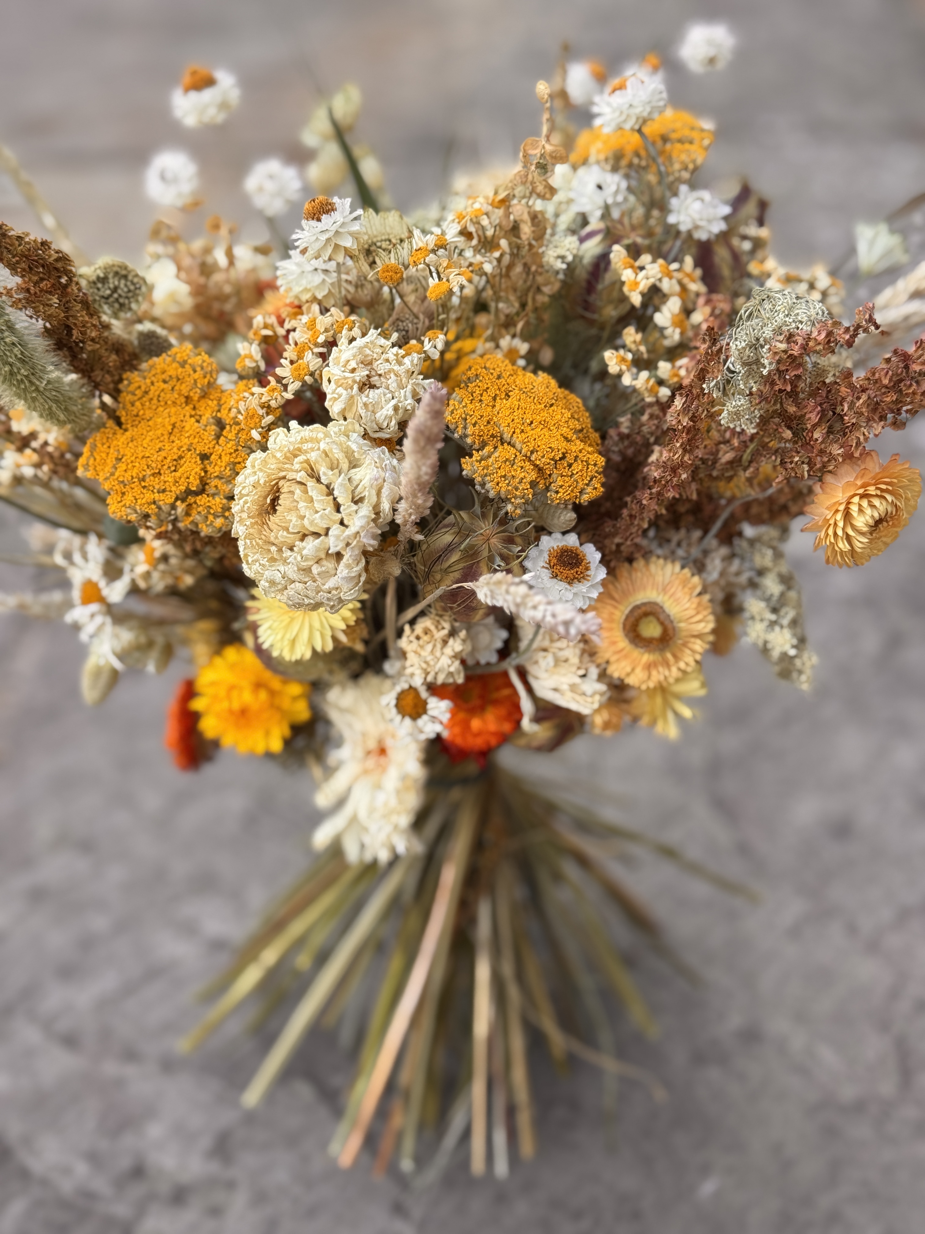 Dried flower bouquet