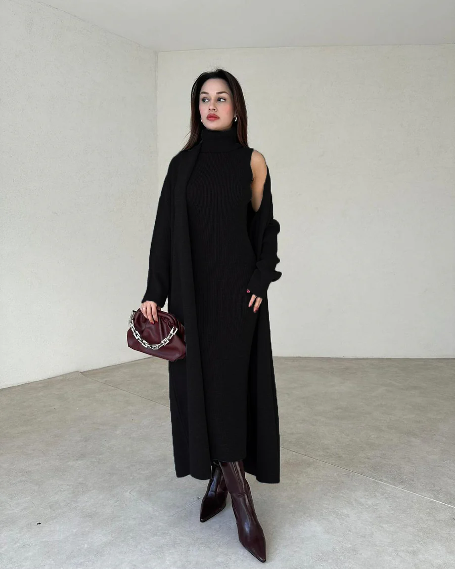 Elegant Ivory Knit Dress Set