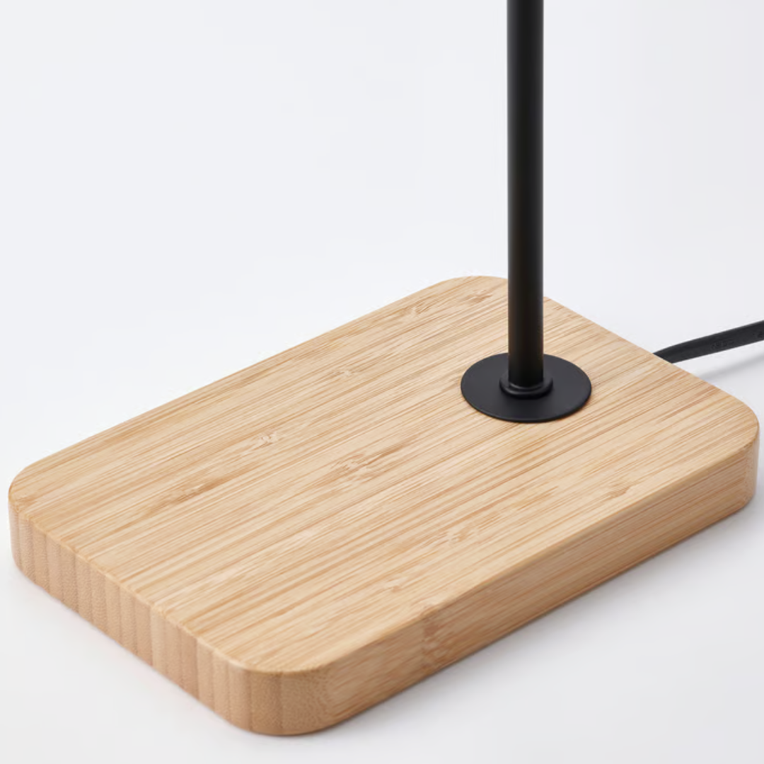 Lámpara decorativa de mesa con base de bambu