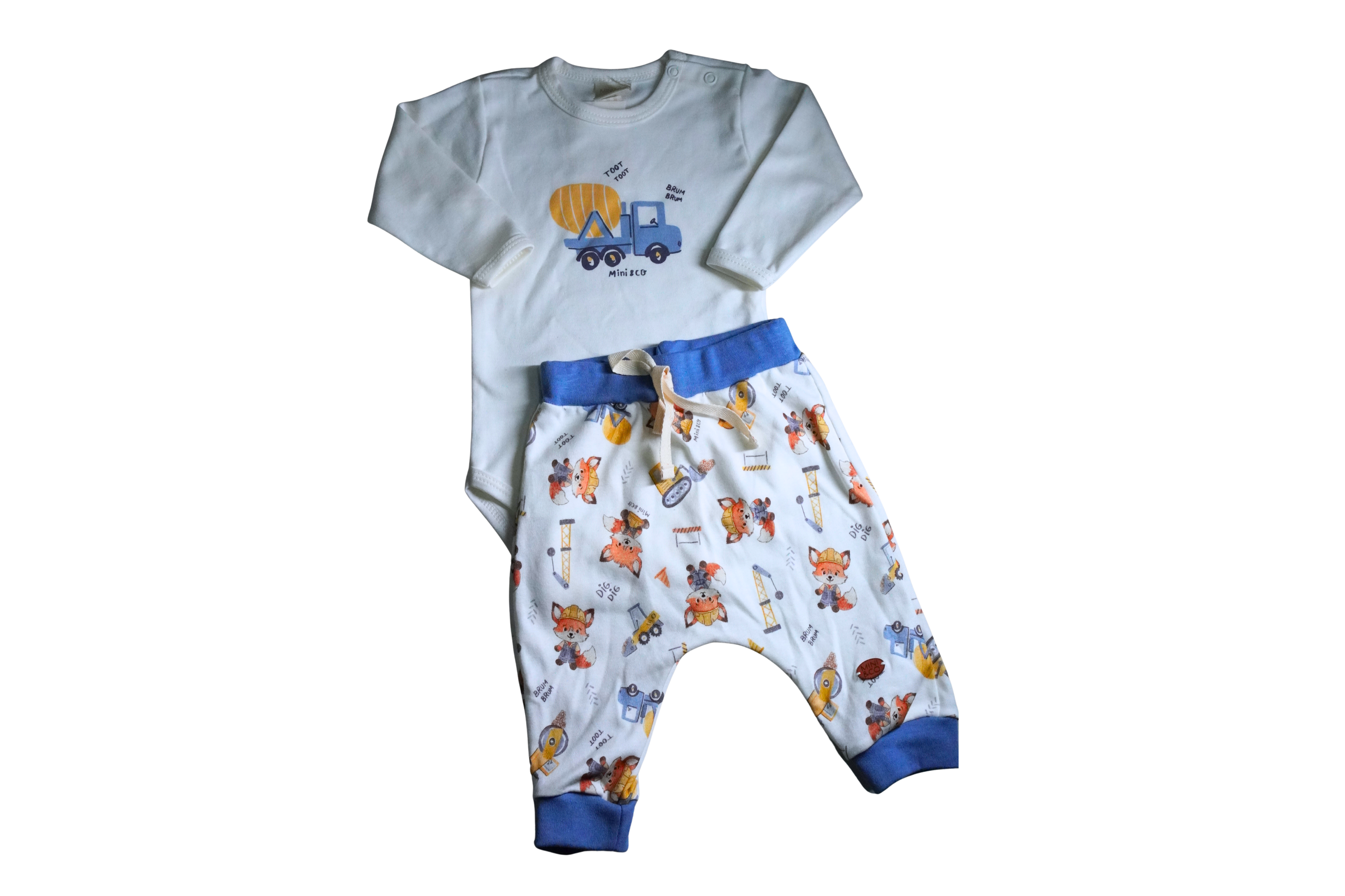 Conjunto infantil de camiseta e calça