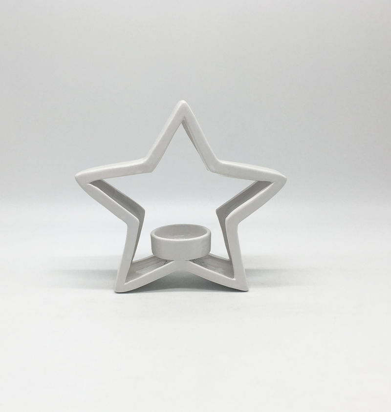 Star-shaped candle holder