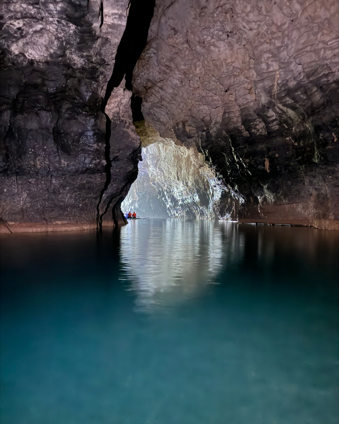 Krem Chympe 1-Day Tour Package (With Caving)