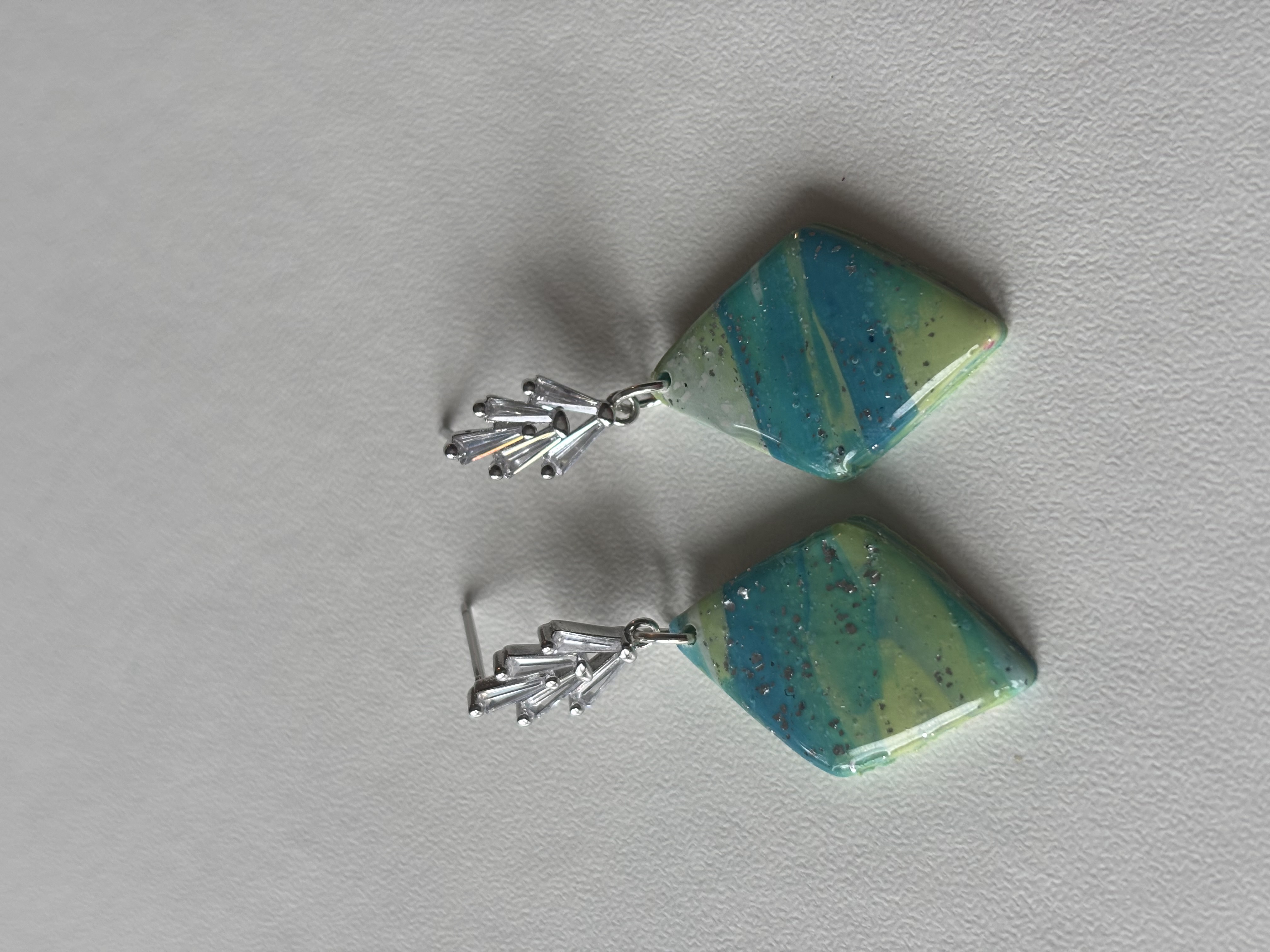 Emerald Waves 