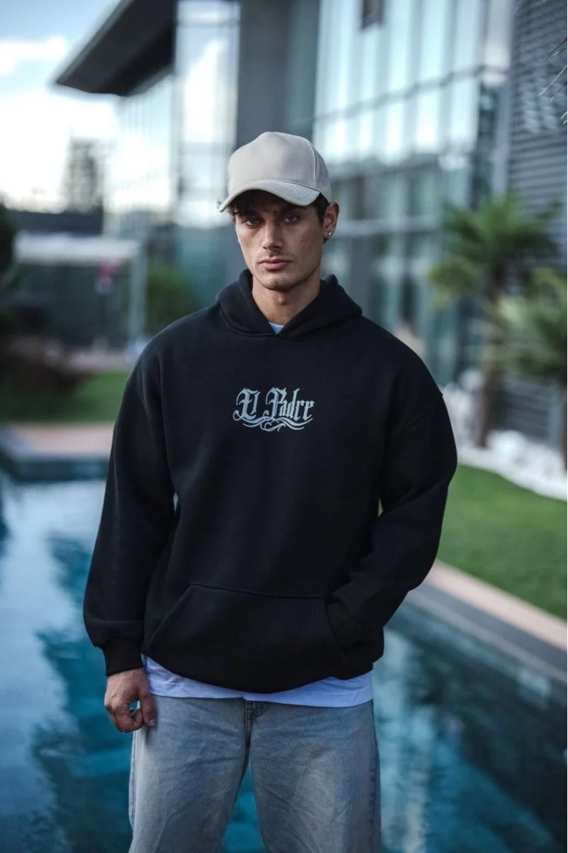 Siyah Kapüşonlu Sweatshirt