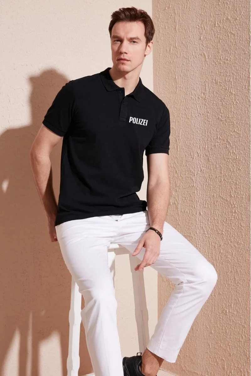 Yakası Düğmeli Yakalı Pike Baskılı T-Shirt / Siyah