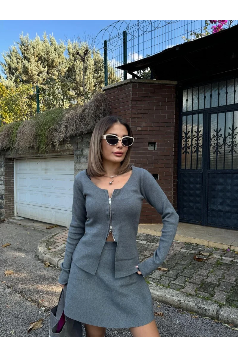 İkili Fermuarlı Hırkalı Etekli Takım - Füme