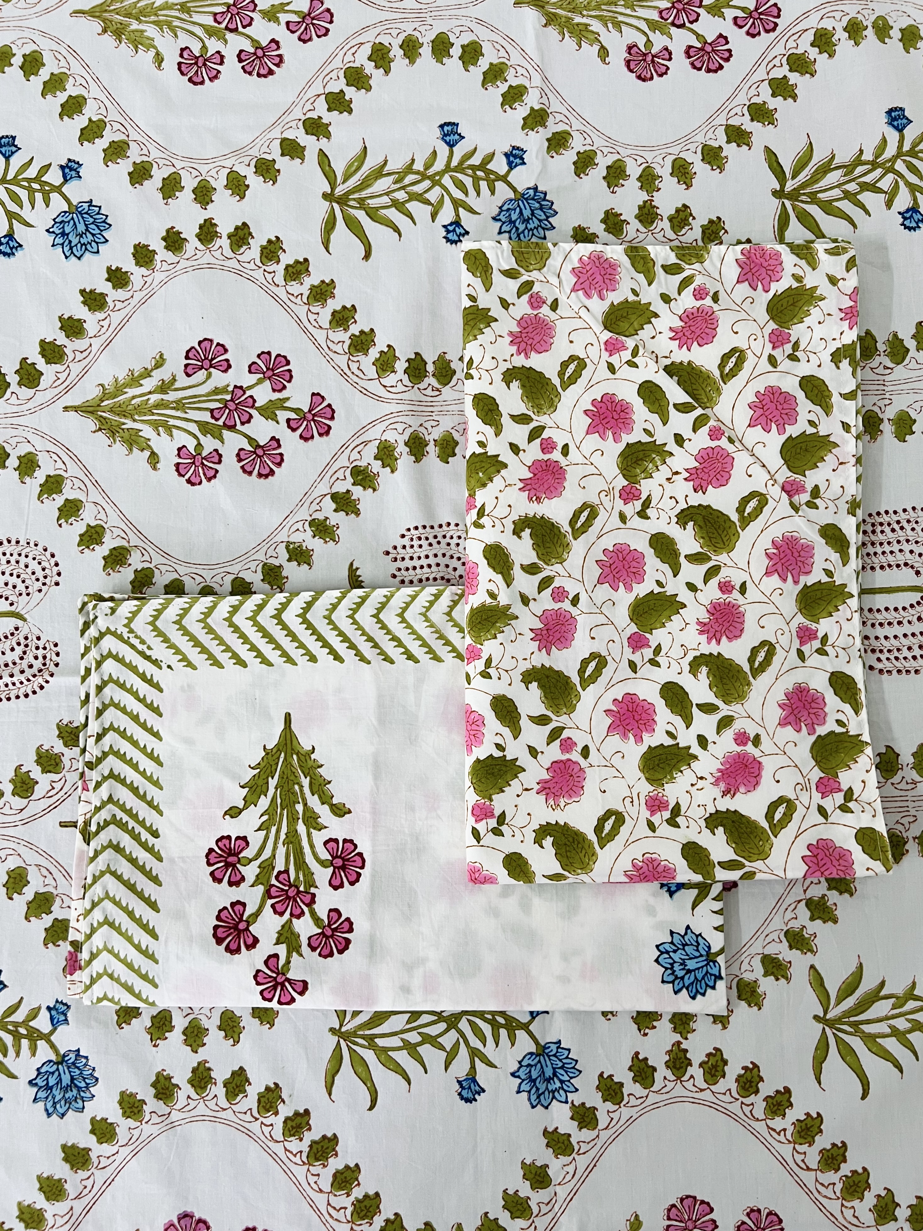 Floral Serenity Bedsheet