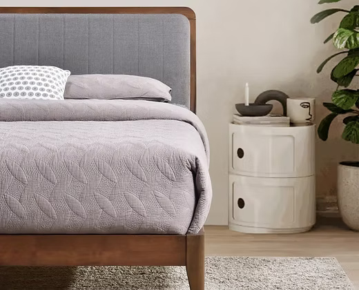 Upholstered headboard Wooden Bed