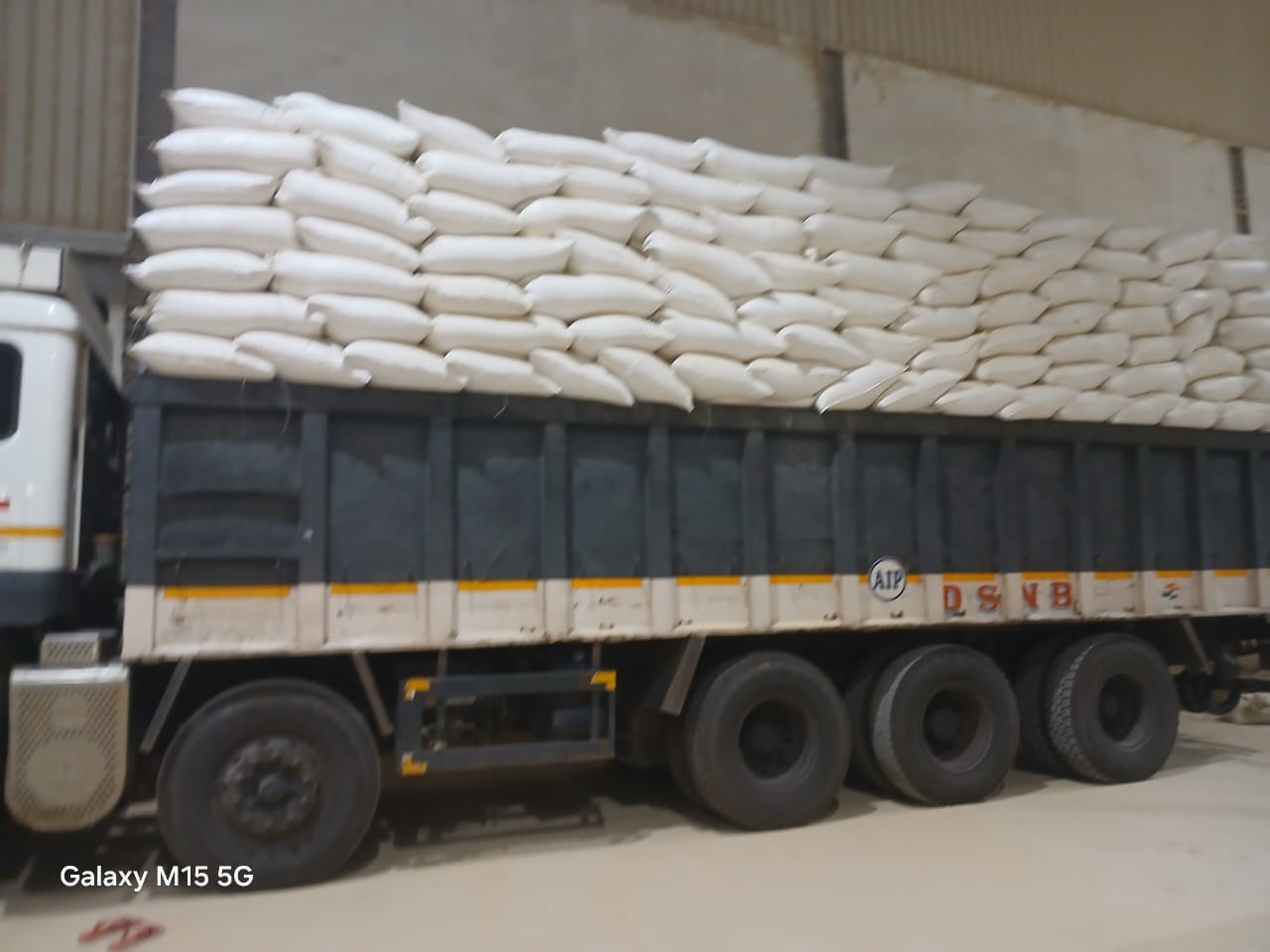 Tata Signa 4825 - 16 Wheel - 2023