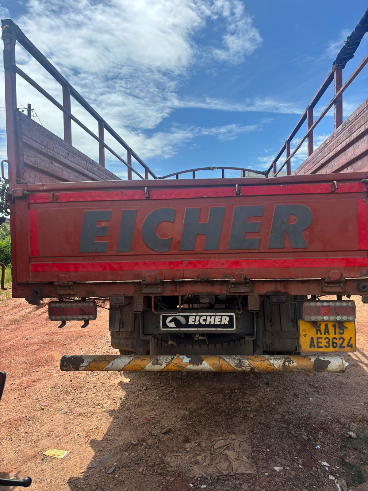 Eicher 6 Wheel 2023 Model Used Truck Pro 2095