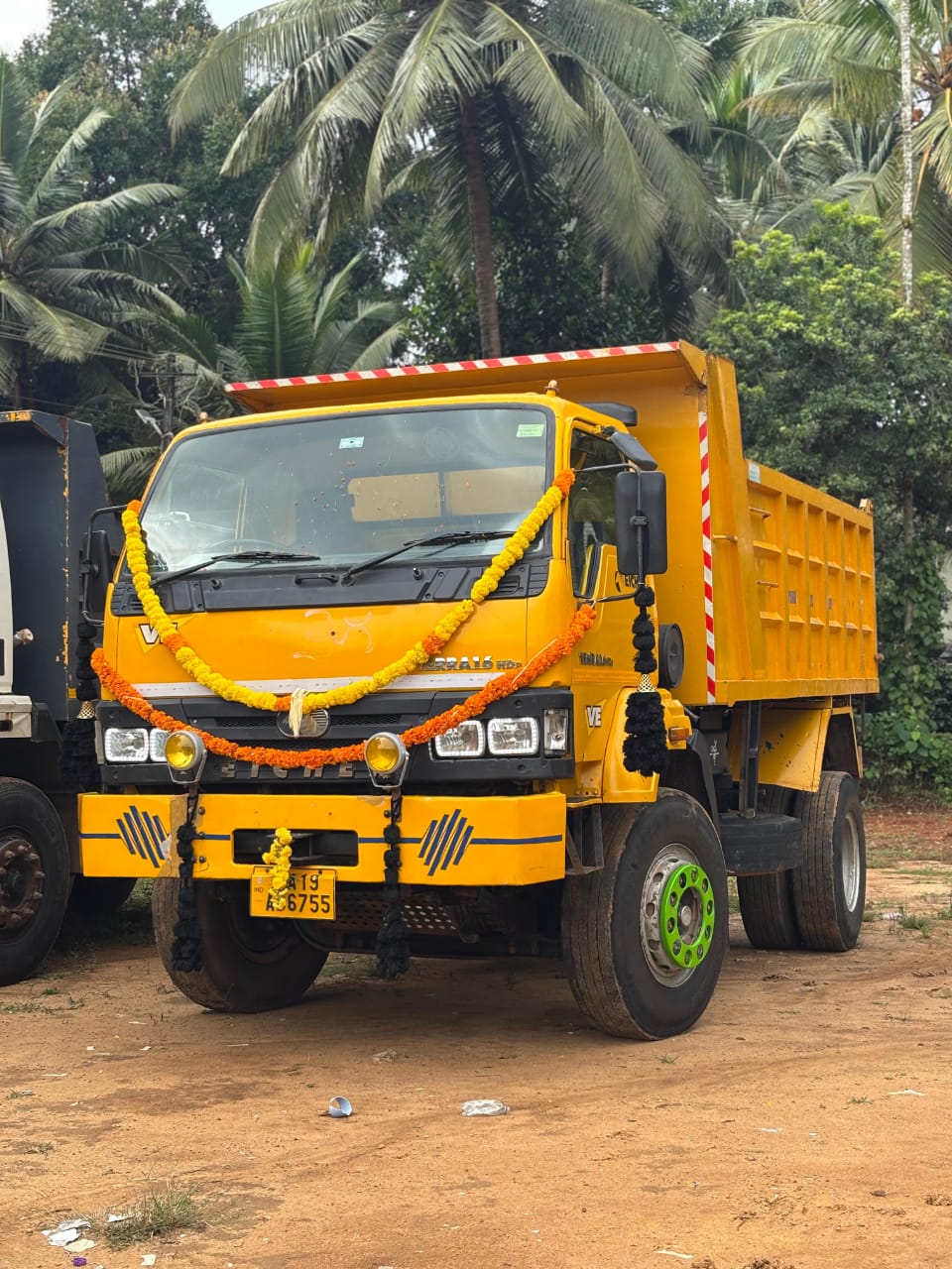 Eicher Terra 2015 - 6 wheel Tipper