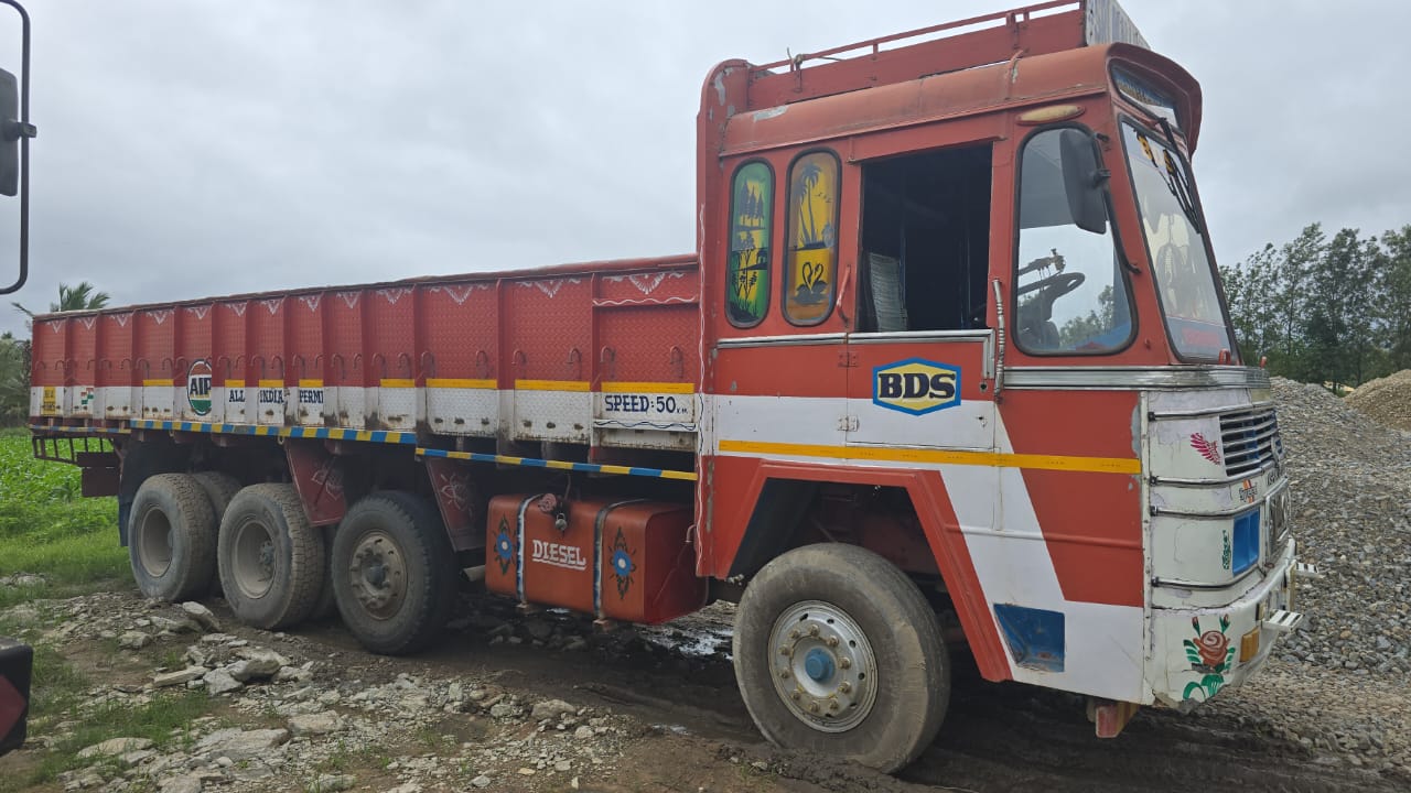 Ashok Leyland 12 wheel 2014