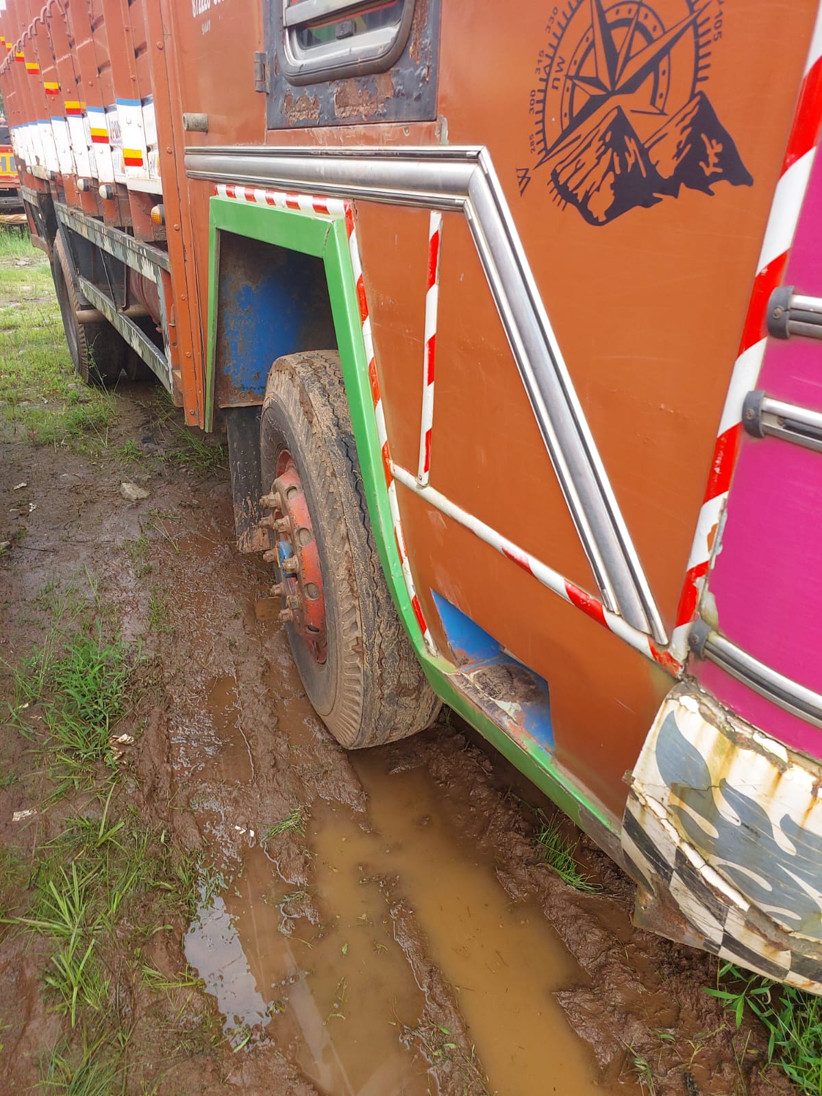 Ashok Lyland 6 Wheel 2014 Model