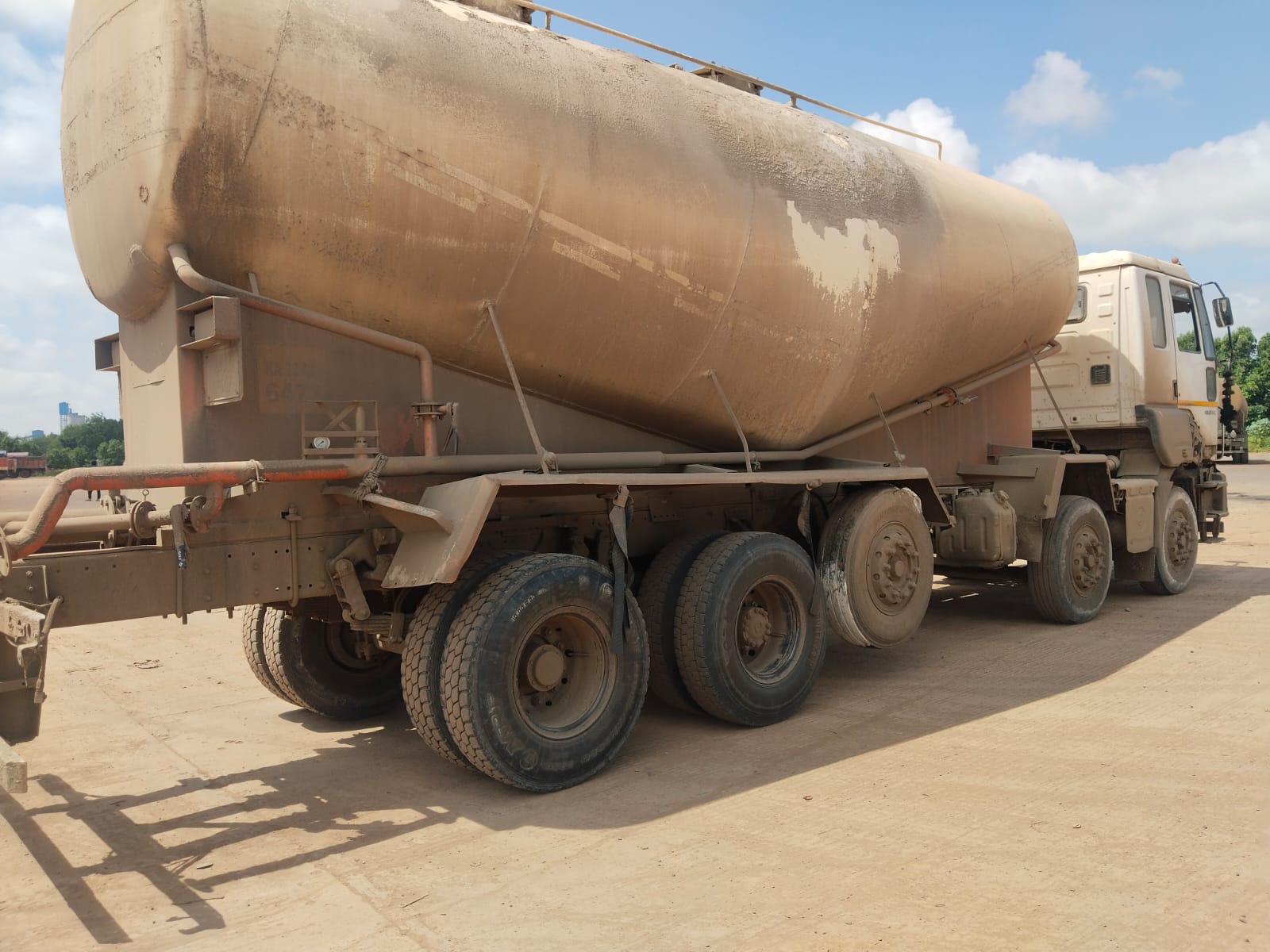 Leyland 14 Wheel Bulker 2022 & 21 Model Used Trucks 10 Numbers