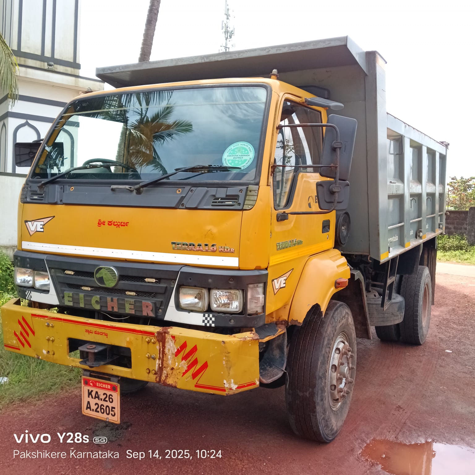 Eicher Terra Tipper 2014