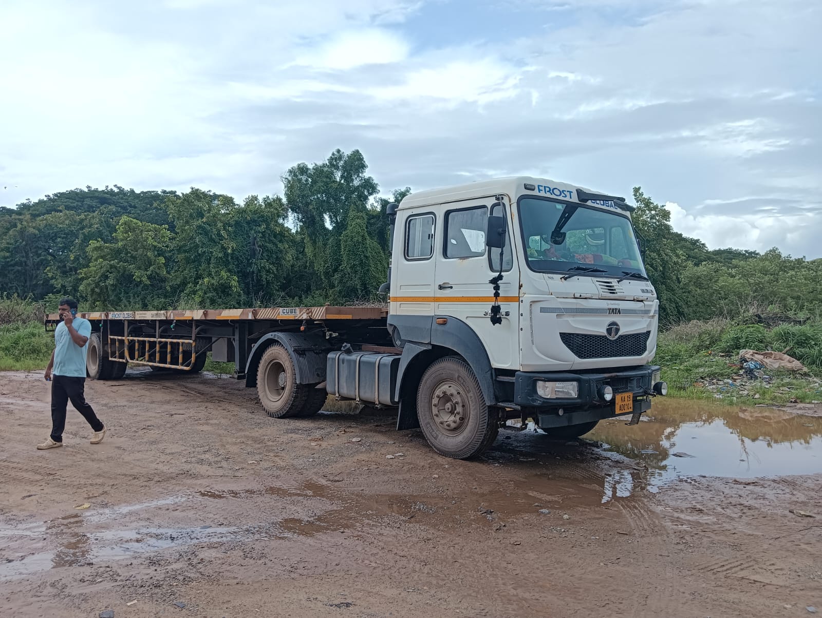 Tata Trailer Used Trucks 2 Axel 40 Feet Flat Bed Trailers 2019 & 2017