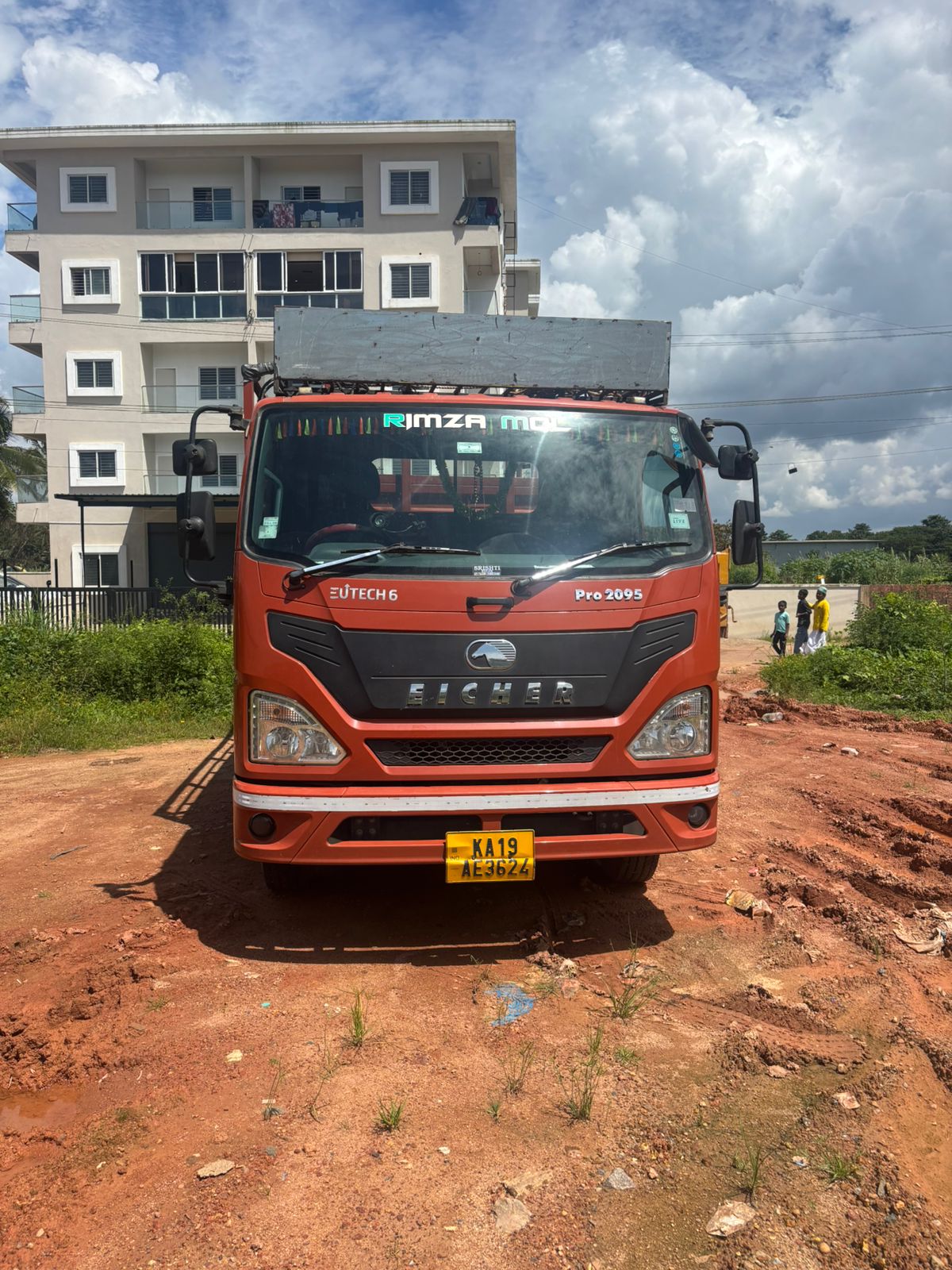 Eicher 6 Wheel 2023 Model Used Truck Pro 2095