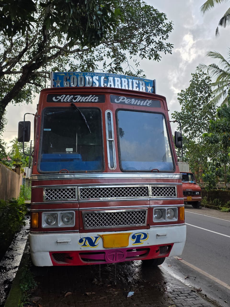 Tata 14 Wheel 2017 Model Used Truck