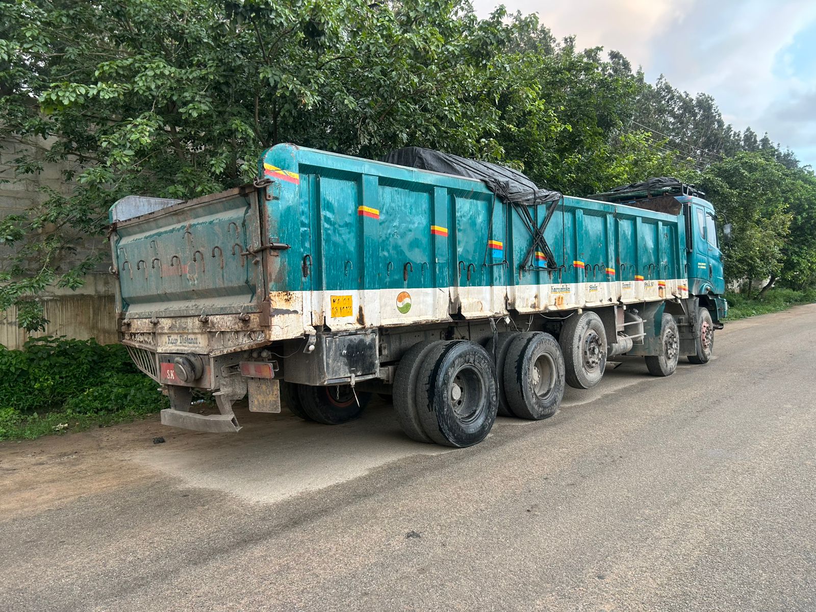 Mahindra Blazo 14 wheel 2018 Model Used Truck