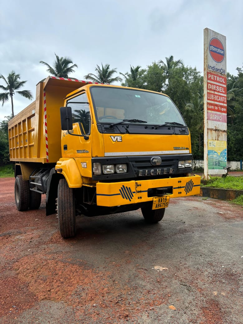 Eicher Terra 2015 - 6 wheel Tipper