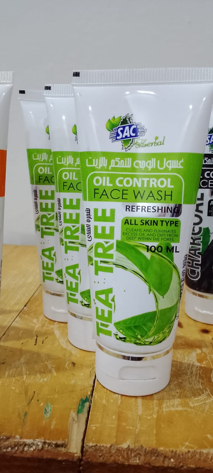 Tea Tree Oil Control Face Wash 100ml