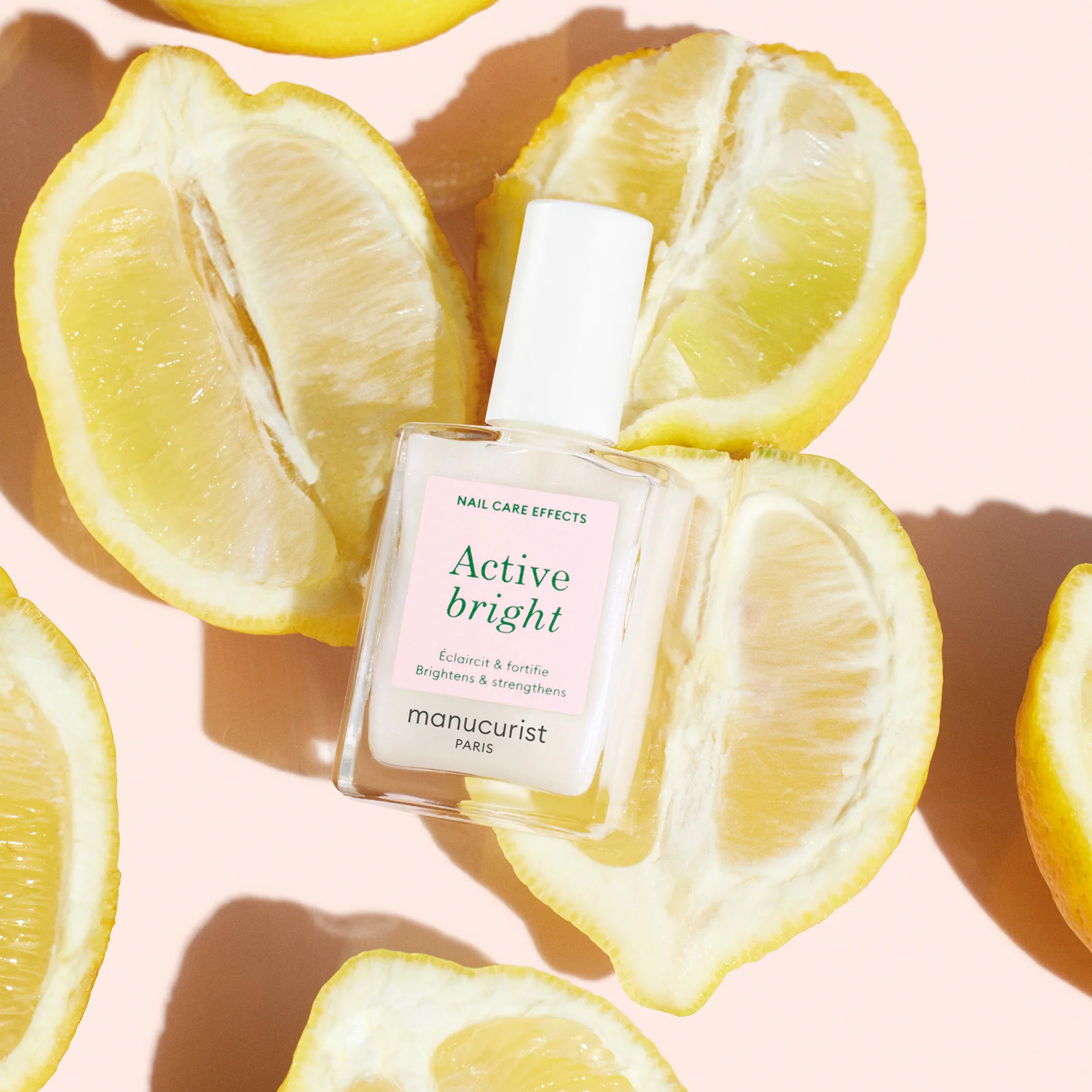 Manucurist Active Bright nagų stipriklis su šviesinančiu efektu 15ml