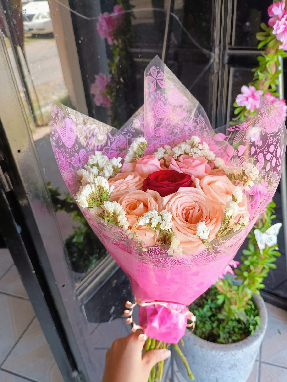 Ramo de rosas frescas