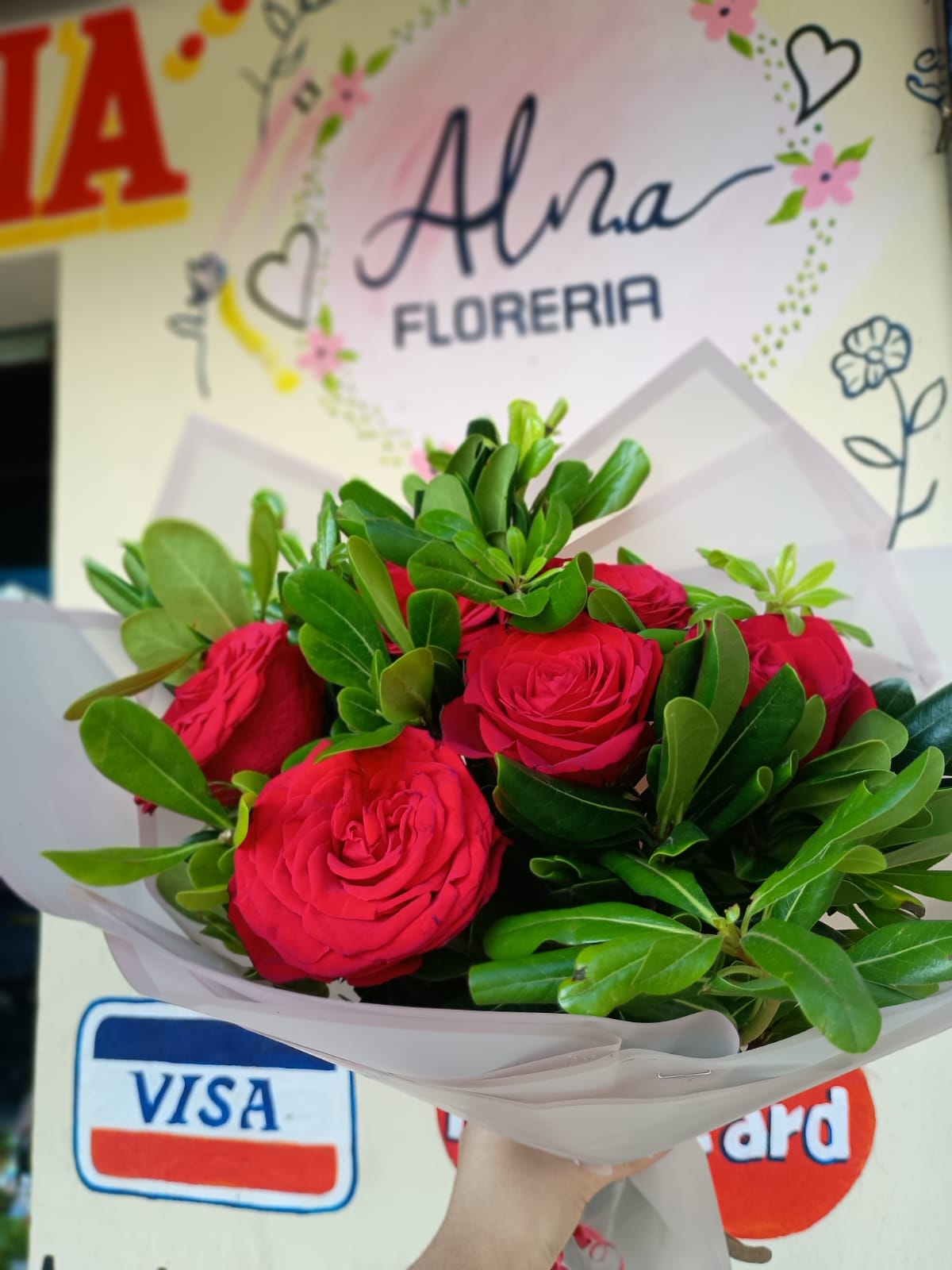 Ramo sencillo de rosas rojas