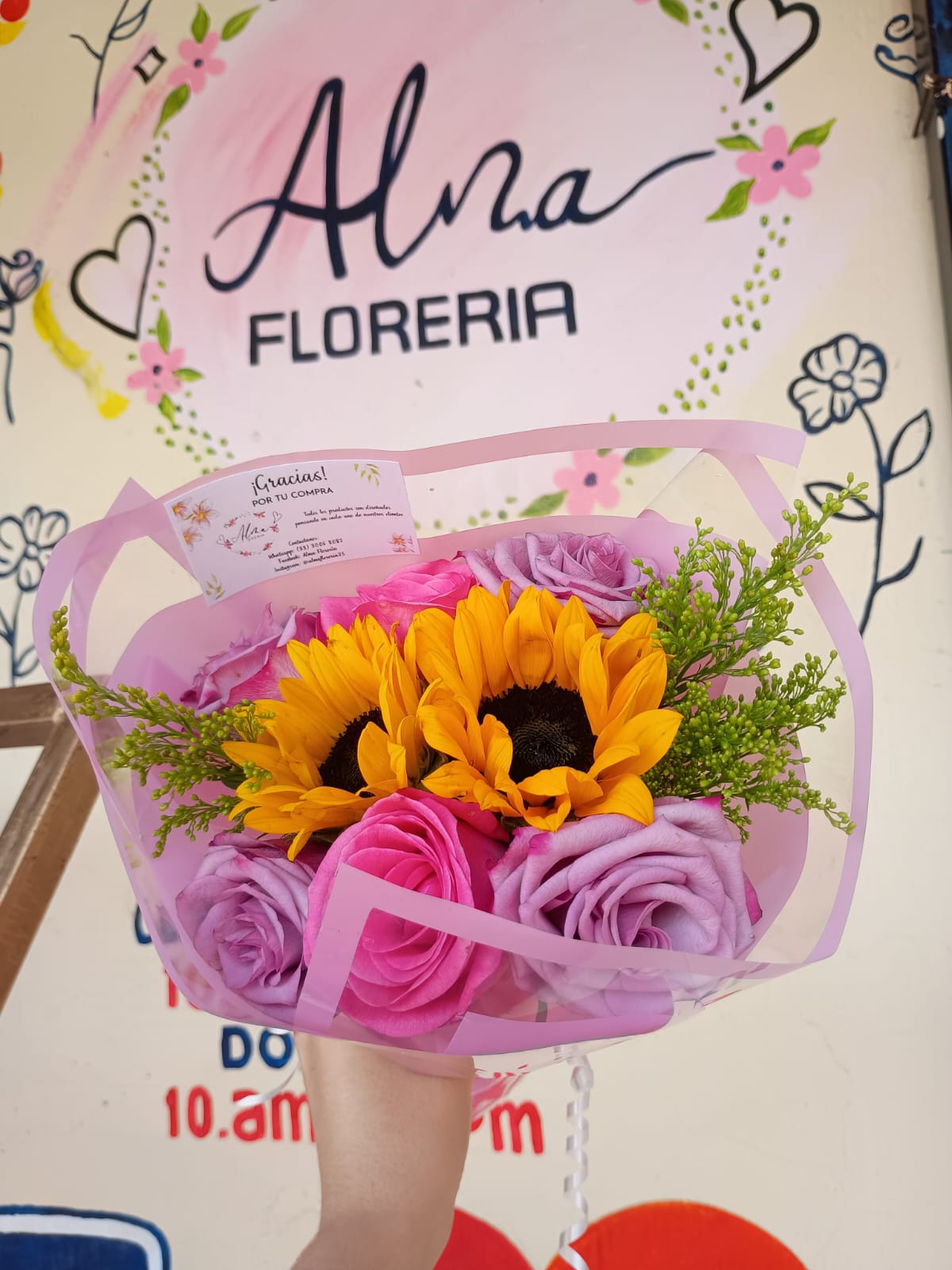Ramo de girasoles y rosas 