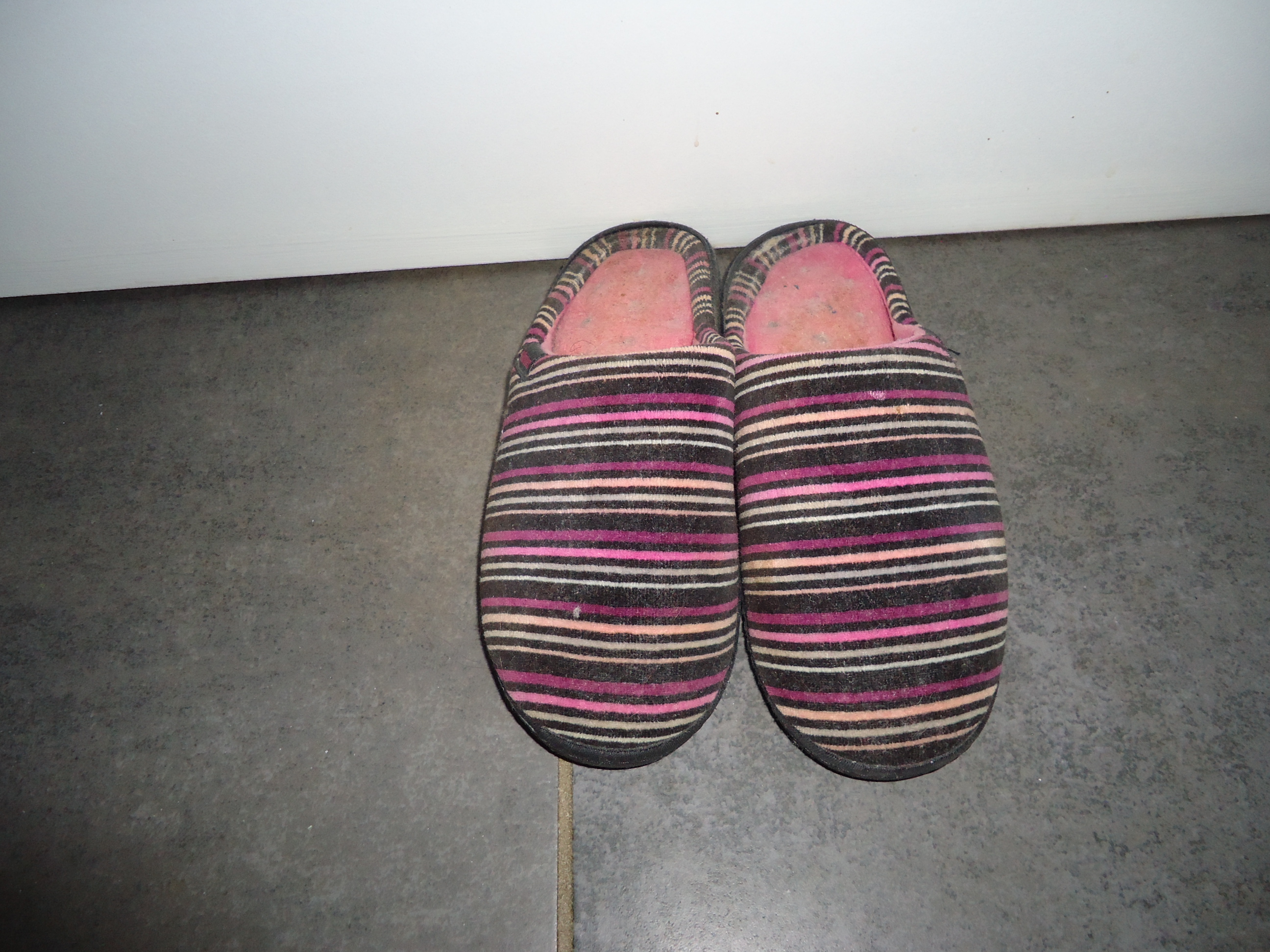 Chaussons rayés confort