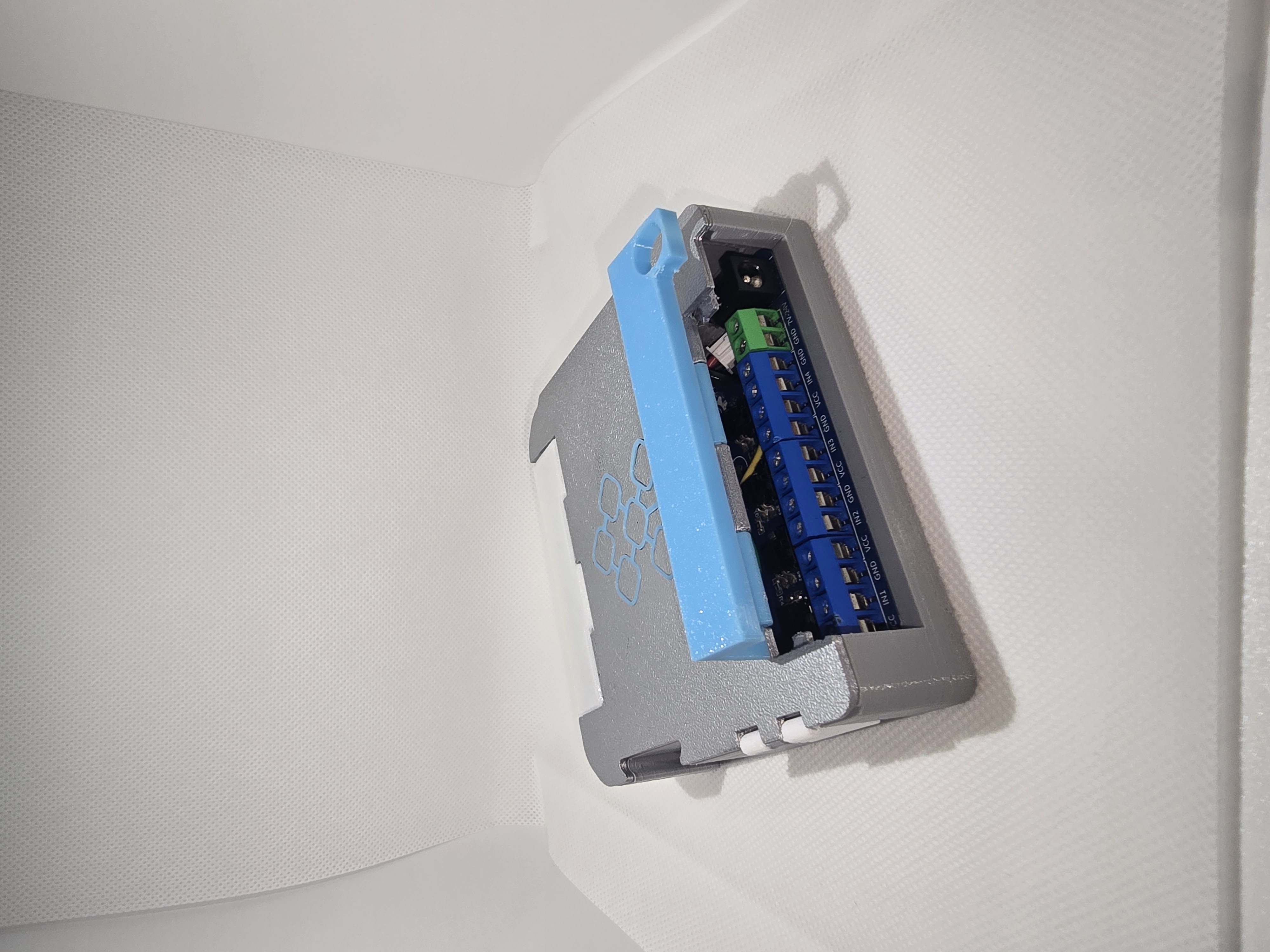 ANIUET EdgeTrainer