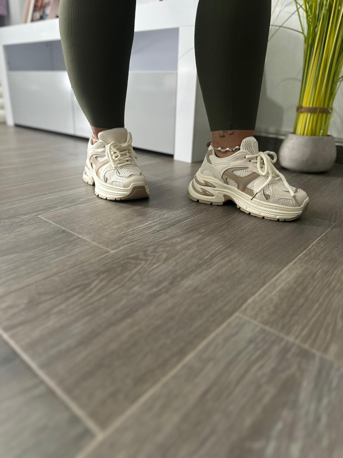 Zapatillas deportivas beige