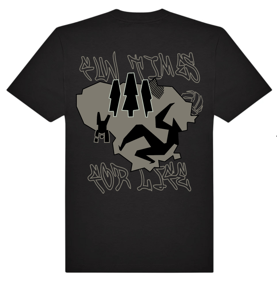 Juodos spalvos marškinėliai