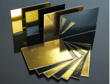 Lot de 50 Supports à Gâteaux -20 x 20 cm -Carton Réversible Doré & Noir -Epaisseur 1 mm - Carré- 