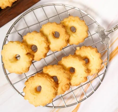 Brazil nut biscuit 