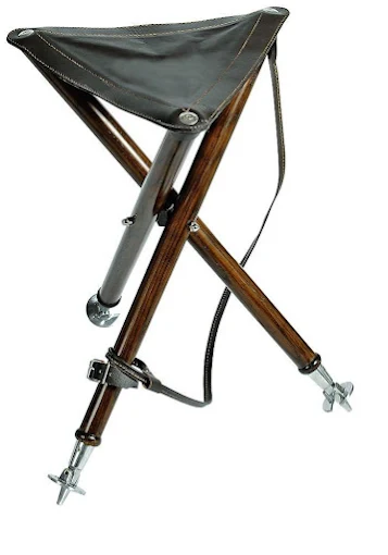 Hunting wooden Tripod with leather seat