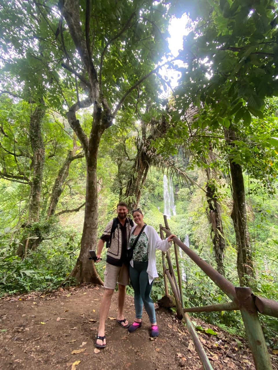 Guided Scenic Waterfall View Tour